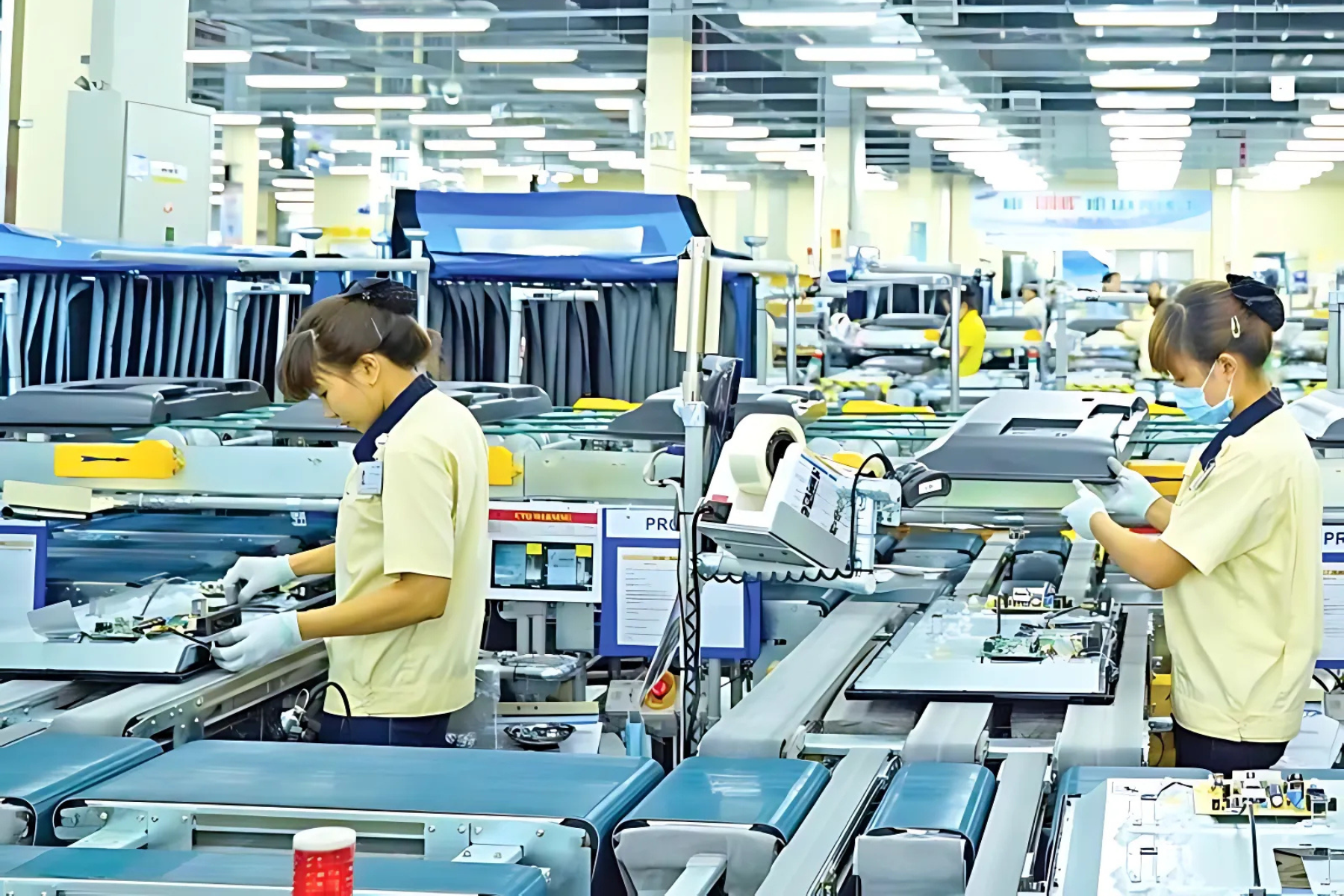 23557_111631512472951_phvt4