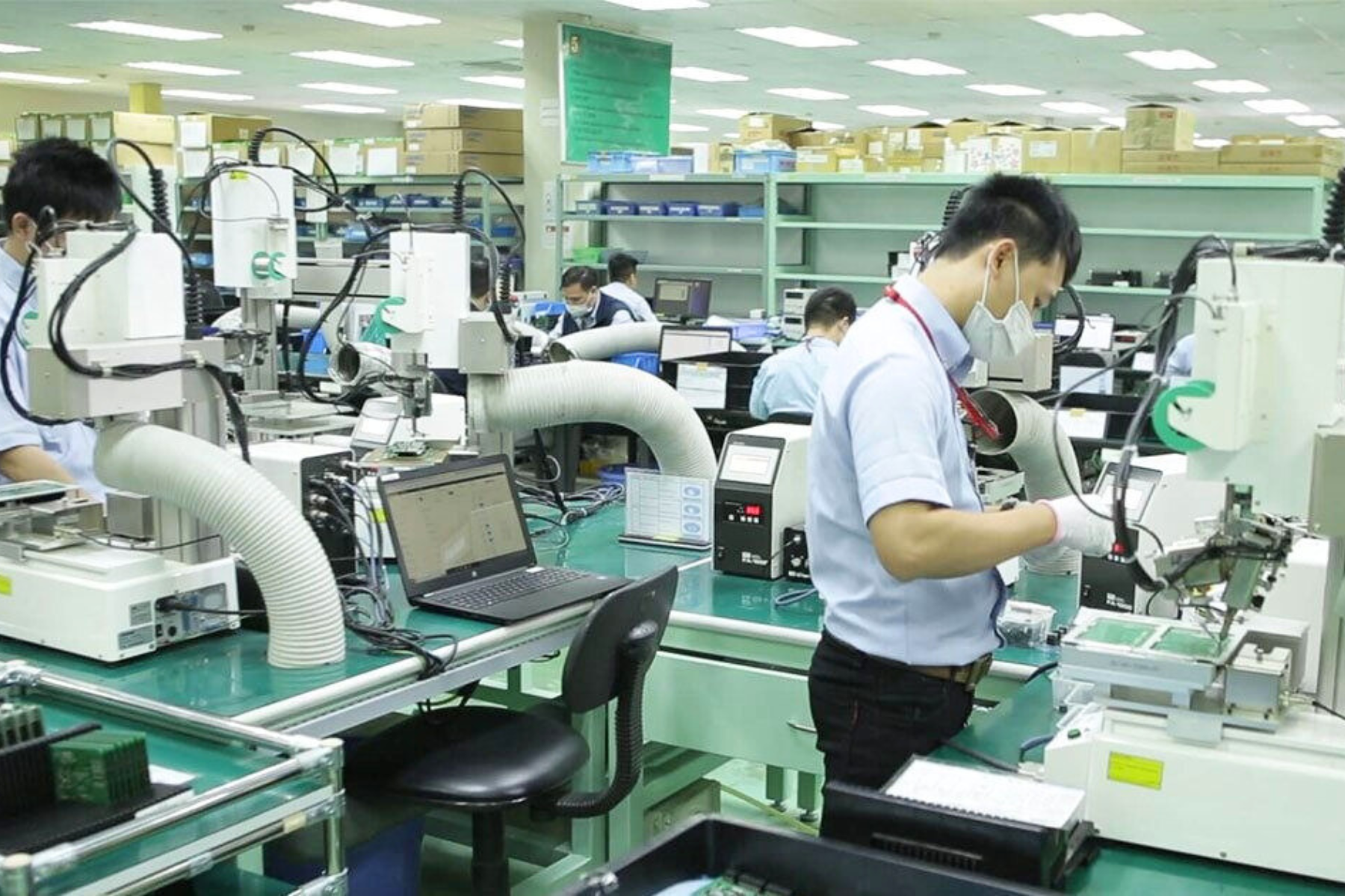 23557_111632131413912_a9bbn