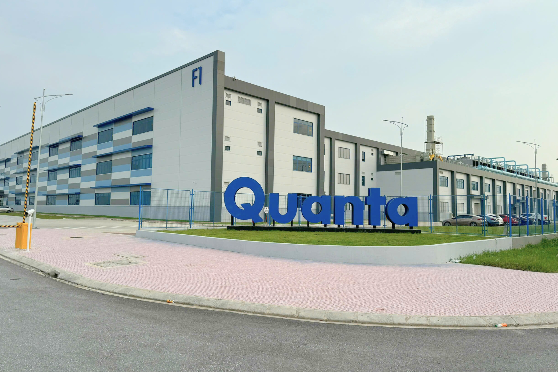 23557_111632221969216_2a339